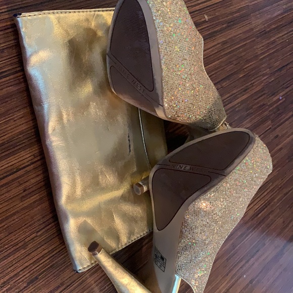 Nine West platform heels and matching clutch - Picture 7 of 7